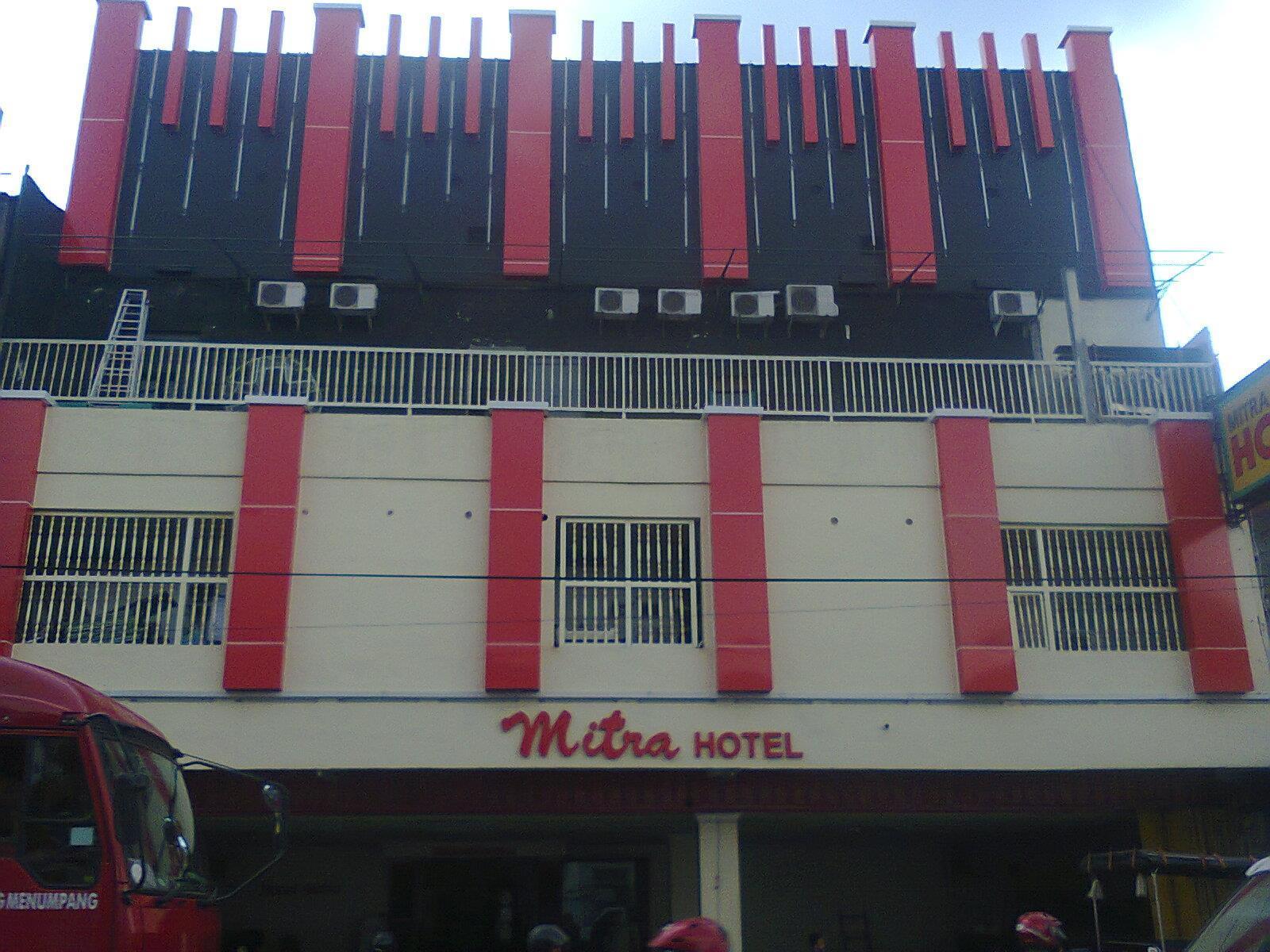 Mitra Hotel Jogjakarta Buitenkant foto