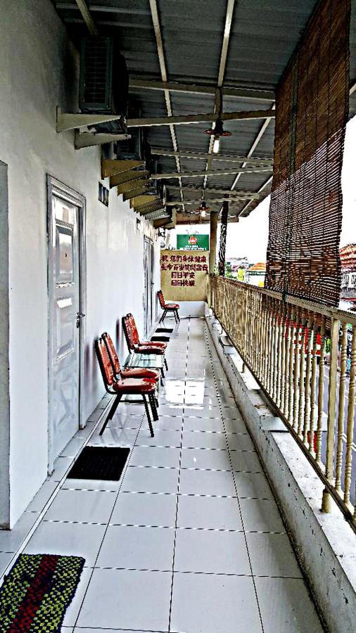 Mitra Hotel Jogjakarta Buitenkant foto