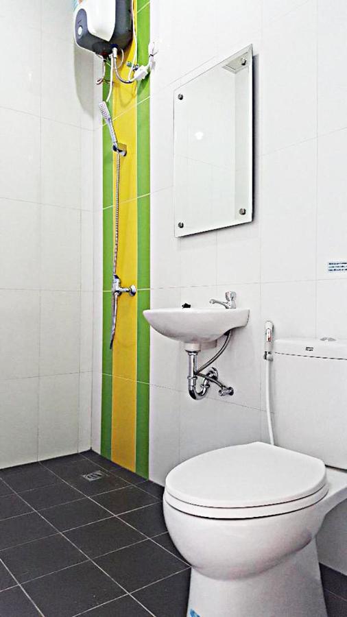 Mitra Hotel Jogjakarta Buitenkant foto