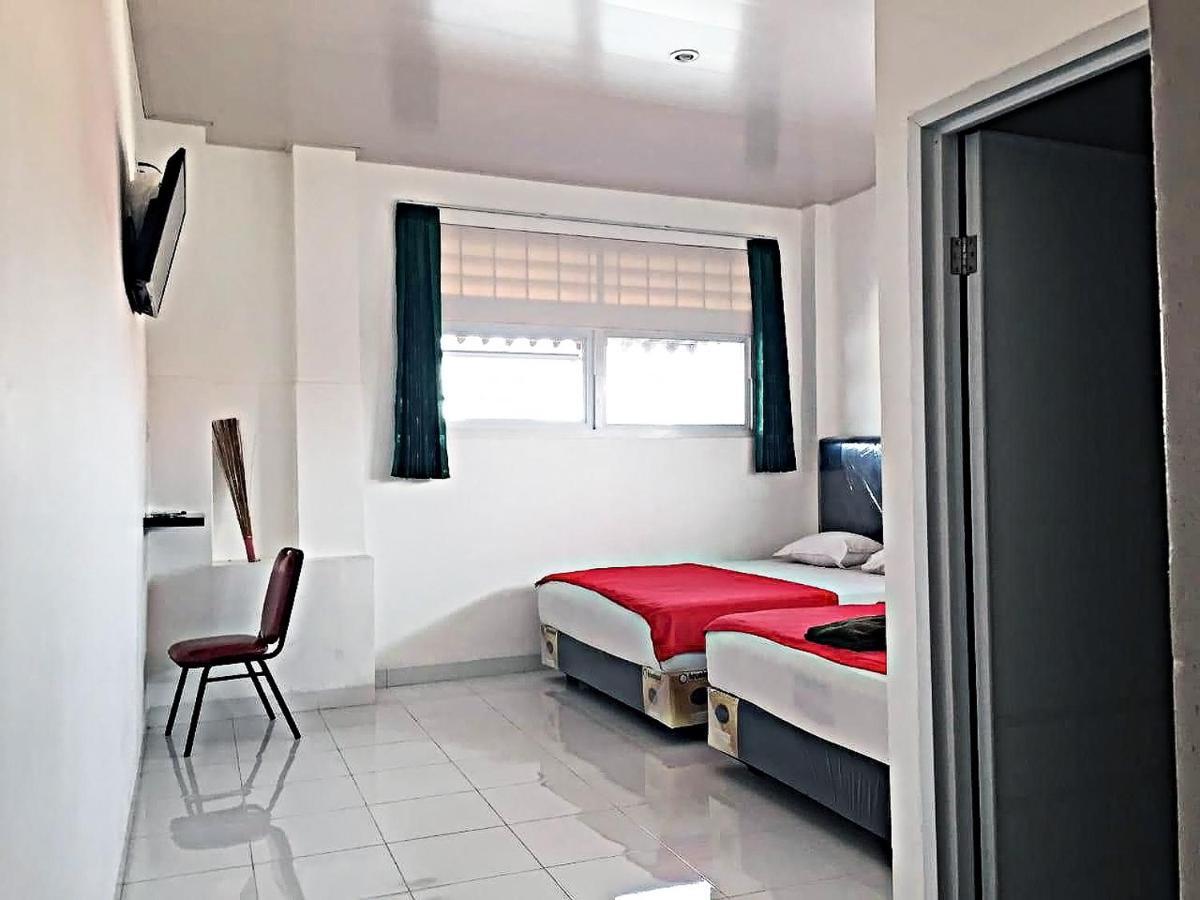 Mitra Hotel Jogjakarta Buitenkant foto